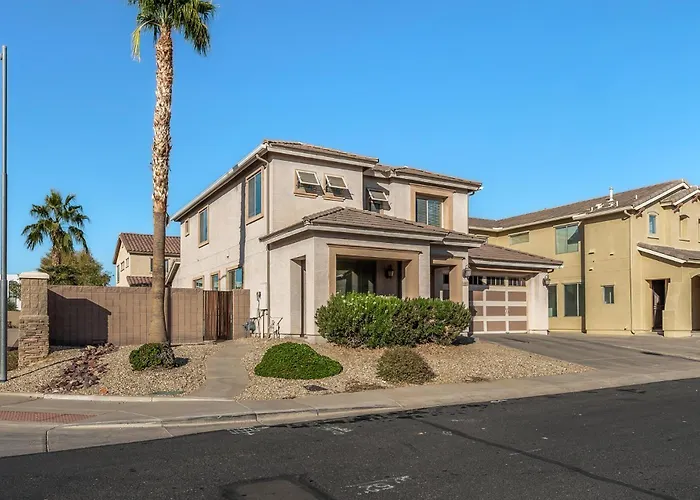 Holiday home Entire In Downtown, Arizona Surprise