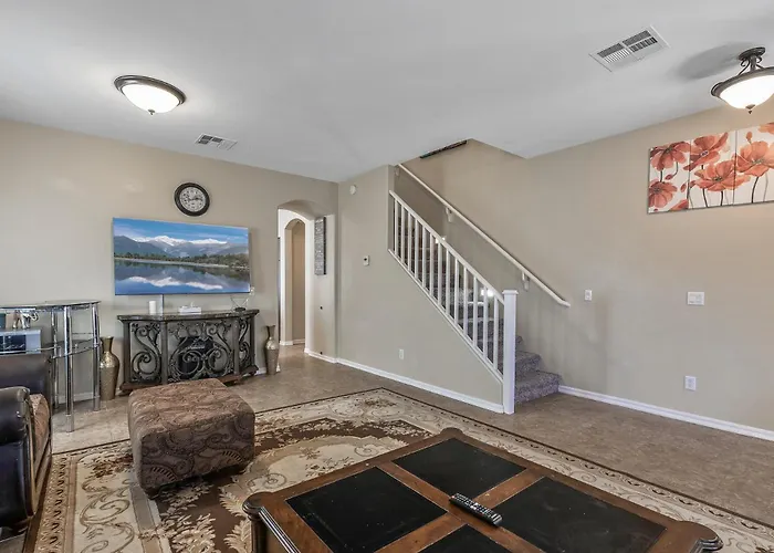 Entire In Downtown, Arizona Holiday home *