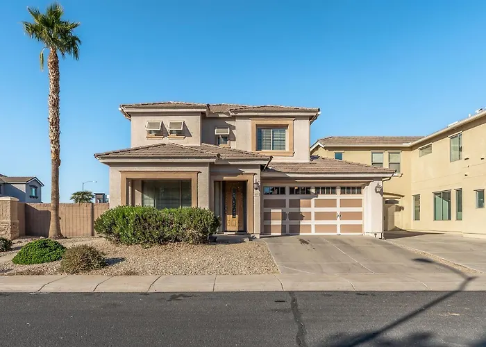 Entire In Downtown, Arizona Holiday home *