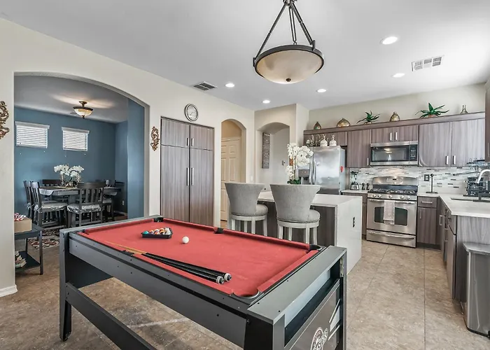 Entire In Downtown, Arizona Holiday home *